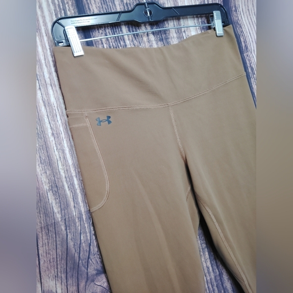 Under Armour Womens Tan Leggings Size Large! New Condition - Picture 2 of 6